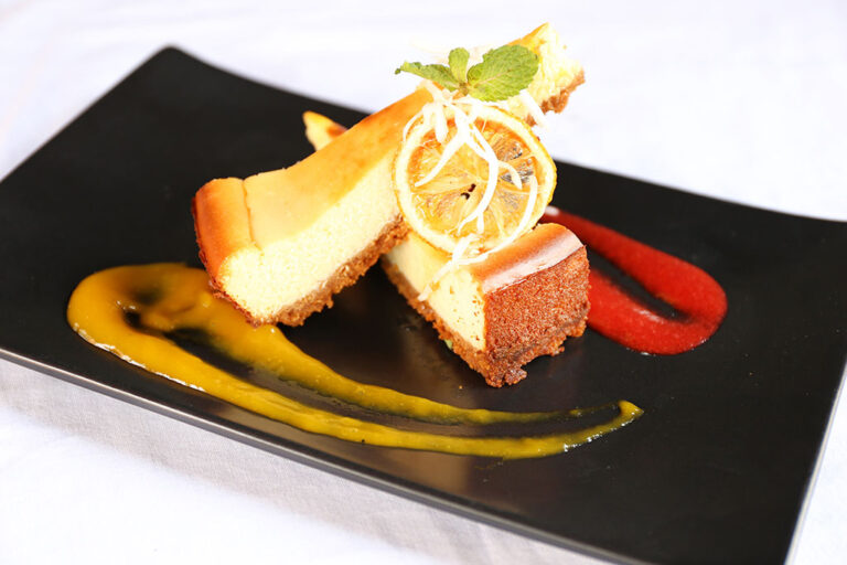Two Chefs Bar & Grill - Cheese cake