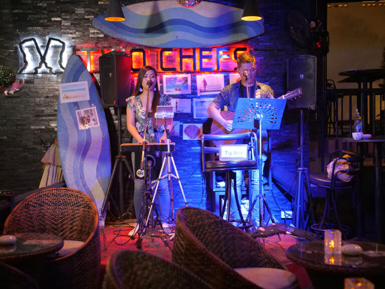 Two Chefs Bar & Grill - Live Music