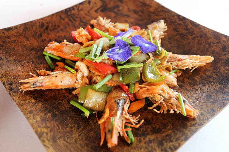 Two Chefs Bar & Grill - Prawns Cashew Nuts