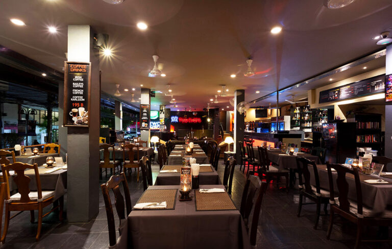 Two Chefs Bar & Grill – Kata Beach