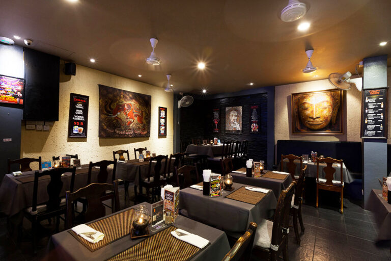 Two Chefs Bar & Grill – Kata Beach