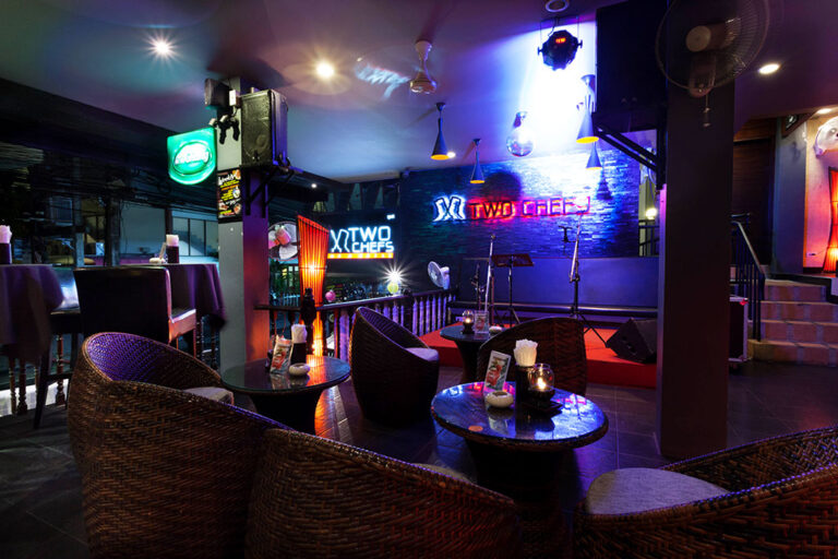 Two Chefs Bar & Grill – Kata Beach